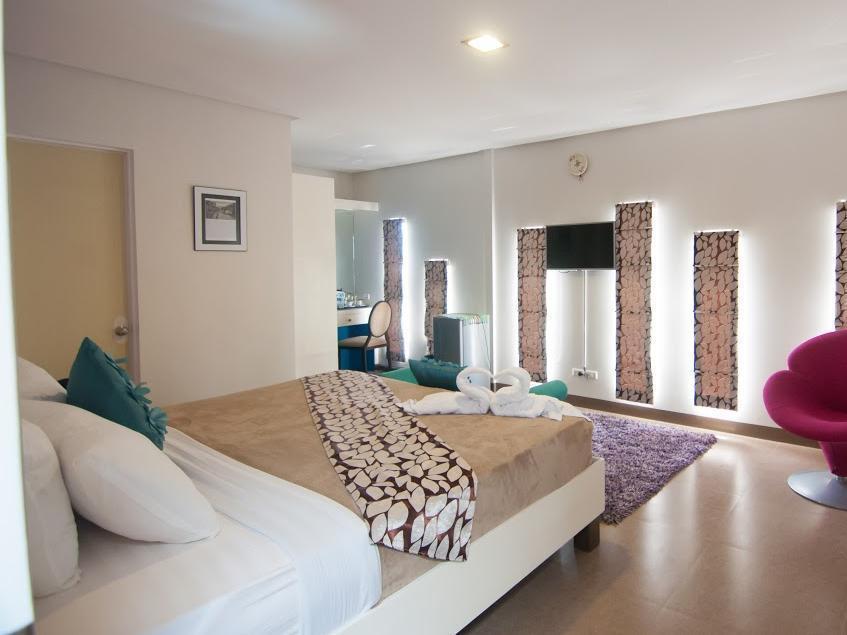 Avenue One Hotel Upper Digos Exteriér fotografie